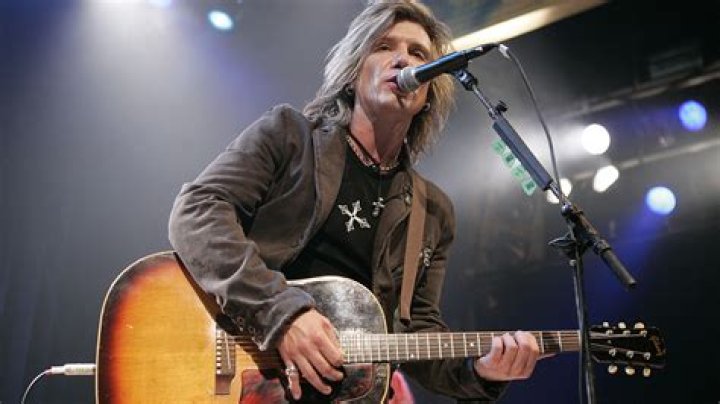 Exploring the Life and Career of John Rzeznik: The Voice Behind the Goo Goo Dolls